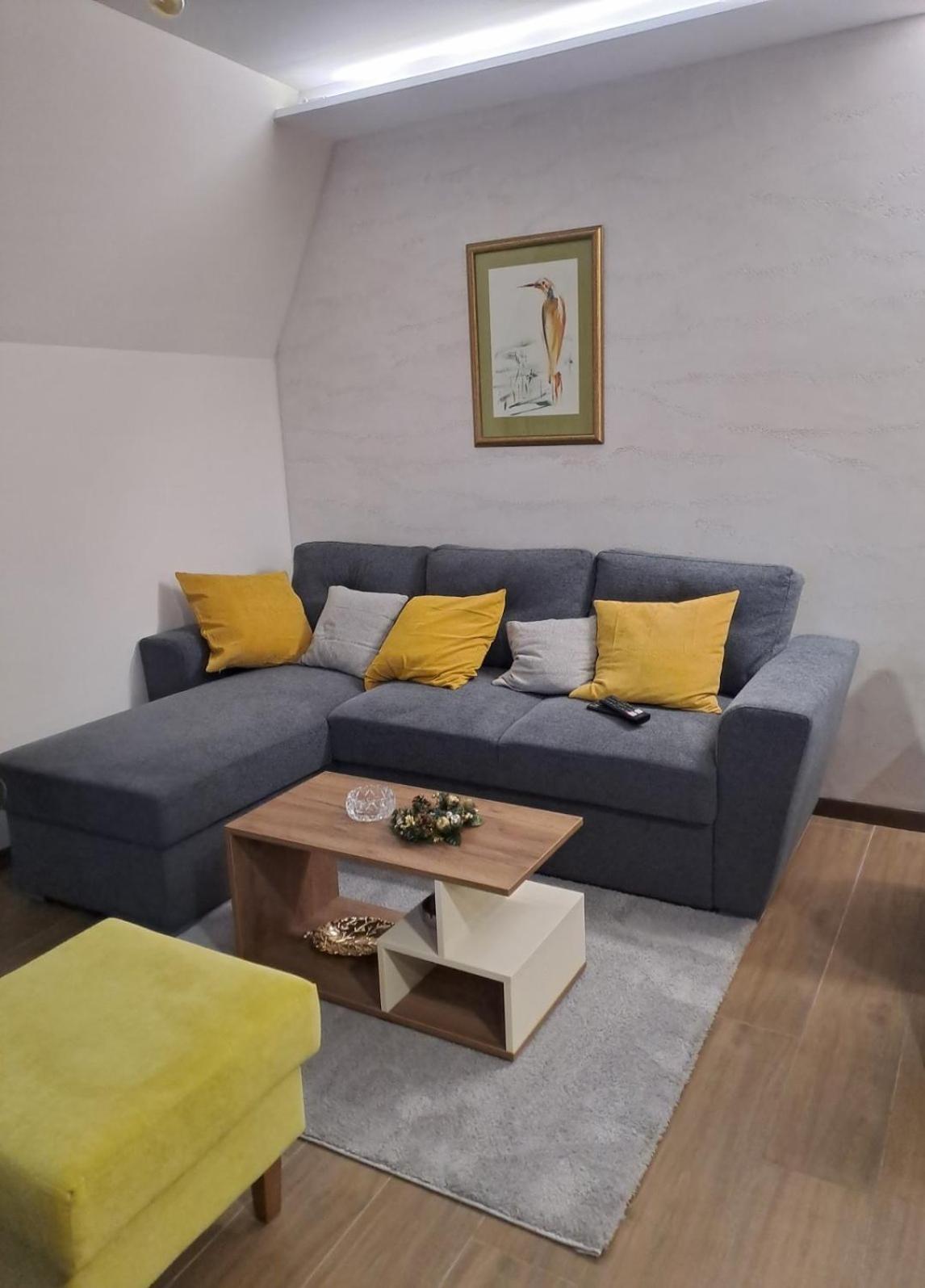 Apartment Lux Crni Vrh