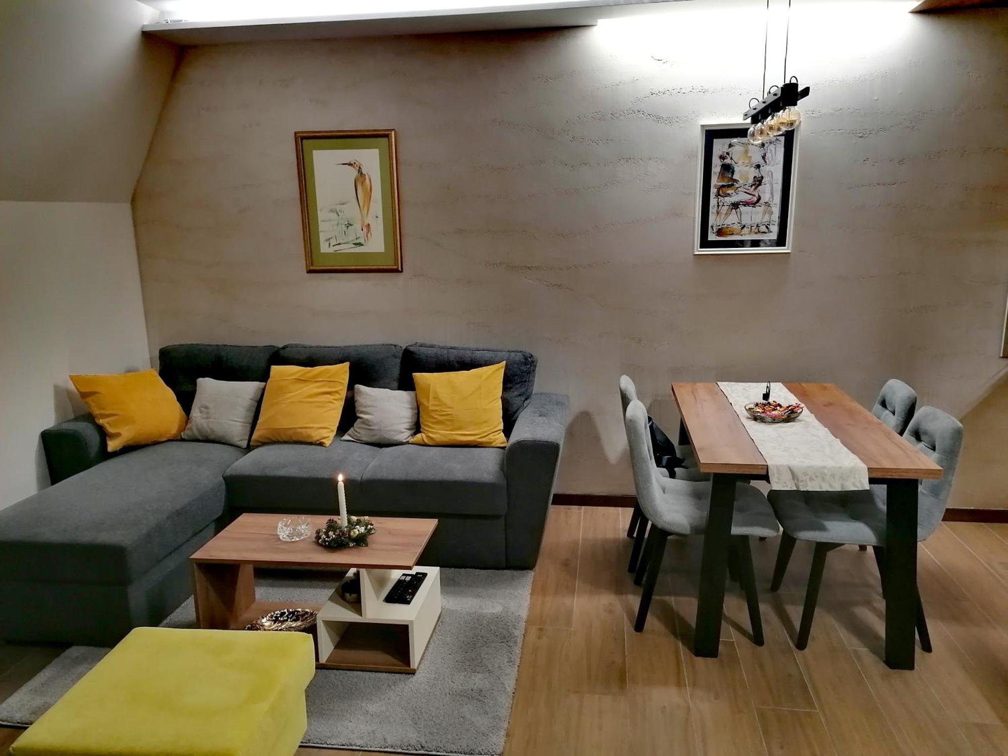 Lux Crni Vrh Apartment *